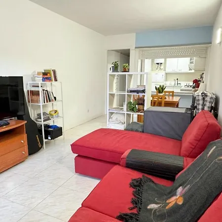 Con Terraza,piscina,playa Y Aire Acondicionado Apartment *